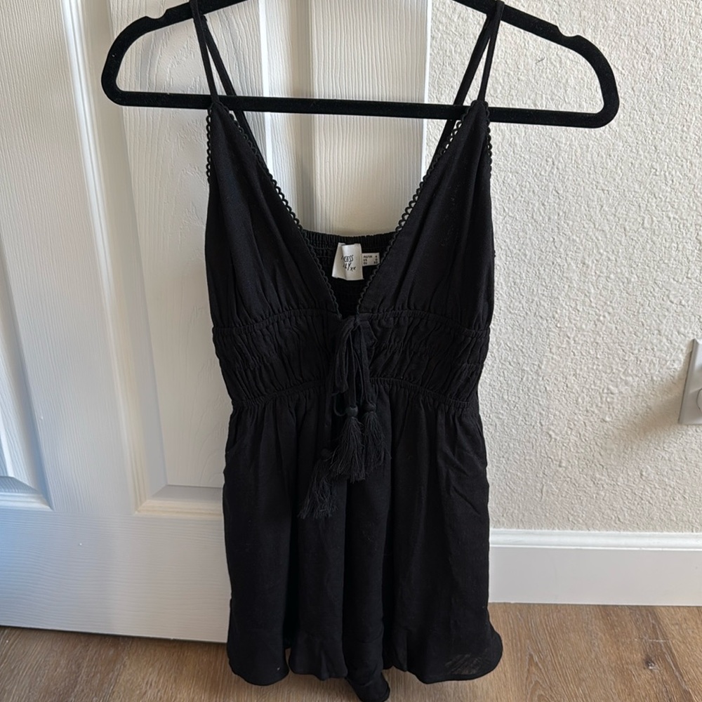 Princess Polly Black Romper Size 0